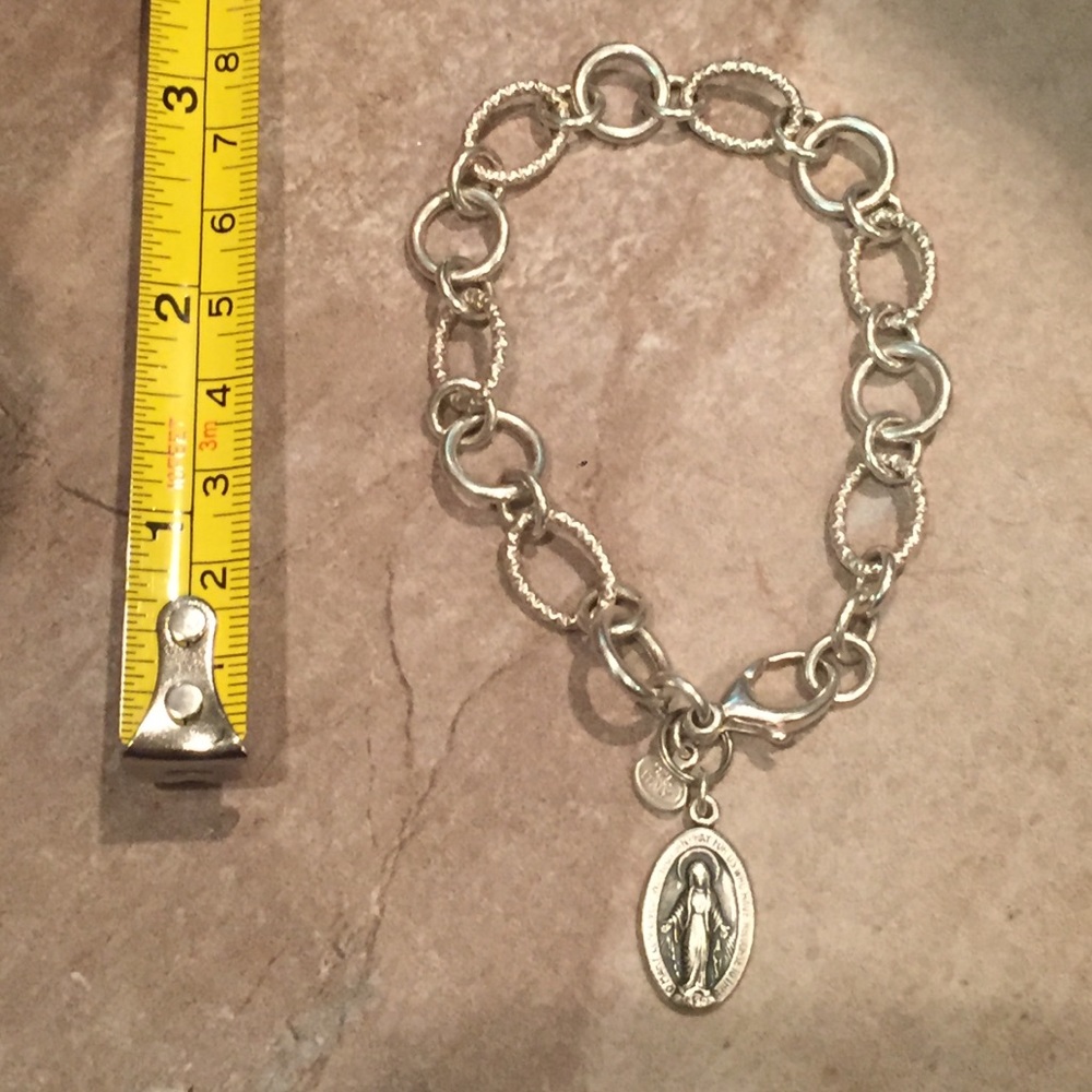 Mary Pendant Bracelet